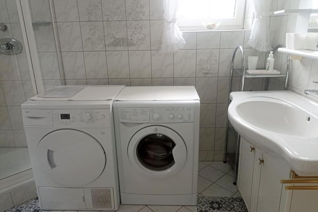 אלטמונסטר Ferienwohnung Guetl Am Weg מראה חיצוני תמונה